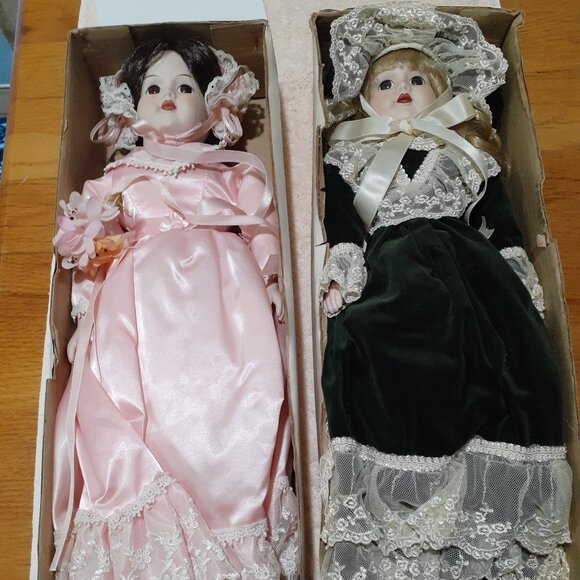 Classic Design Genuine Porcelain Dolls 17" “Victoria”, “Jennifer” - Picture 5 of 6
